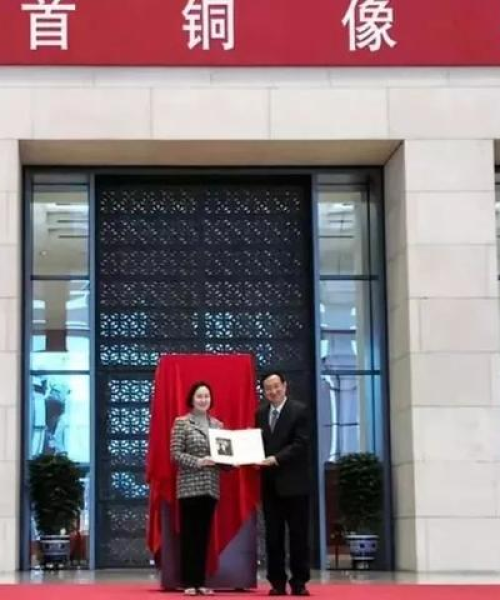 今晚澳门9点35分开什么号码：牛、羊、狗、猪，内幕消息