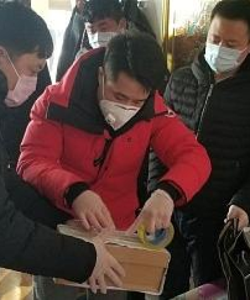 忠心耿耿